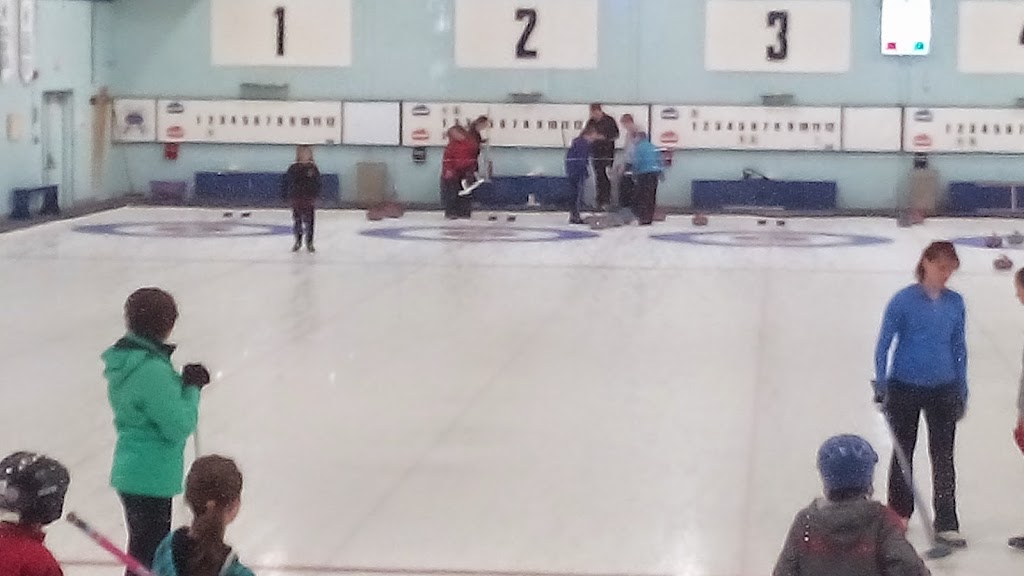 CFB Halifax Curling Club | 6441 Hawk Terrace, Halifax, NS B3K 5Y5, Canada | Phone: (902) 455-1444