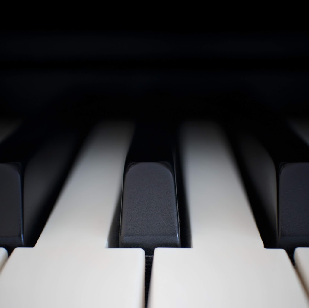 Lis Manson Piano Lessons | 1050 Lindsay Dr, Oakville, ON L6M 3B6, Canada | Phone: (905) 582-6931