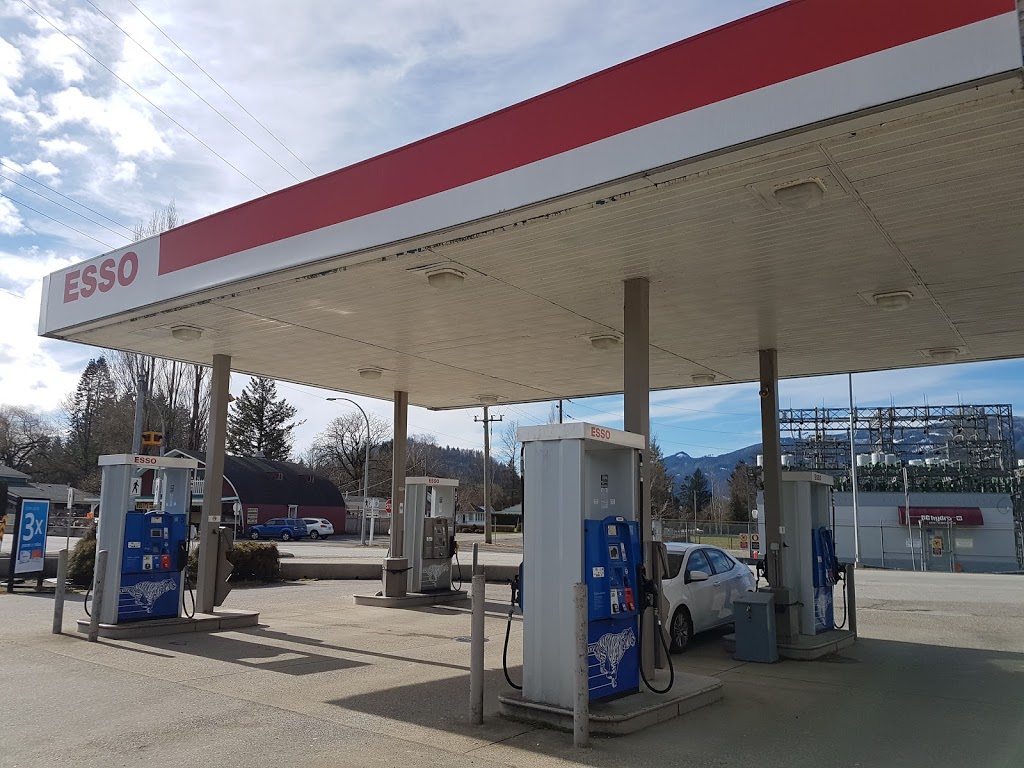 Esso | 2406 Hot Springs Rd, Agassiz, BC V0M 1A0, Canada | Phone: (604) 796-2646