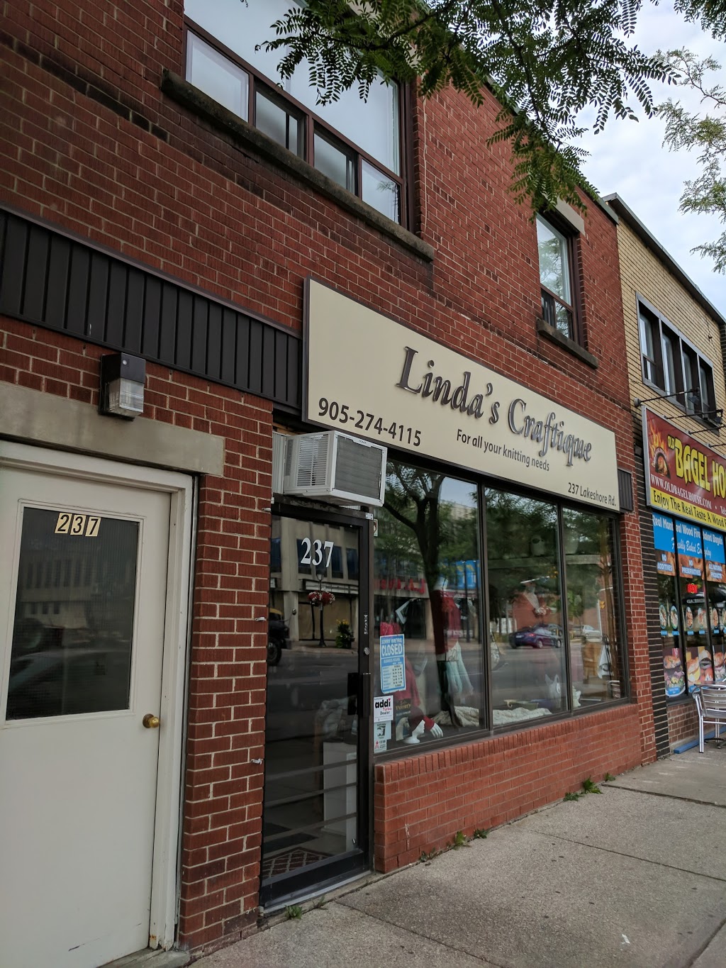 Lindas Craftique | 386268 20 Sideroad, Orangeville, ON L9W 6V3, Canada | Phone: (905) 274-4115