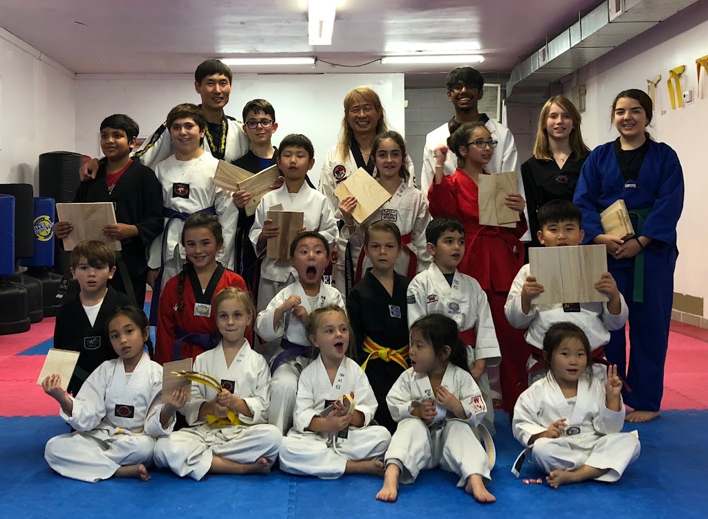 Martial art one | 6182 Dixon St, Niagara Falls, ON L2G 2L6, Canada | Phone: (905) 357-7770