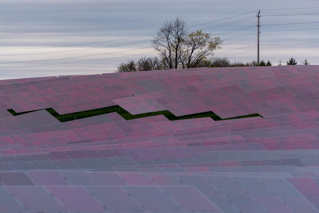 Lily Lake Solar Farm | Lily Lake Rd, Peterborough, ON K9J 6X3, Canada