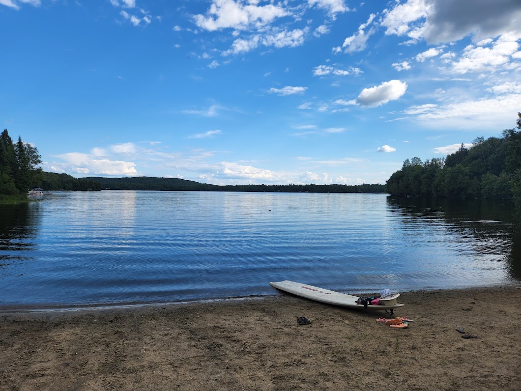 Domaine Lac Gravel Inc | 157 Chem. du Tour du Lac Gravel, Mont-Saint-Michel, QC J0W 1P0, Canada | Phone: (819) 587-3838