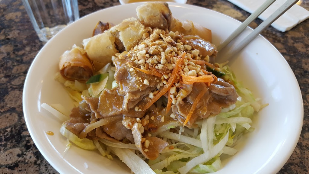 Green Mango Pho | 8401 Weston Rd, Woodbridge, ON L4L 1A6, Canada | Phone: (905) 851-5790