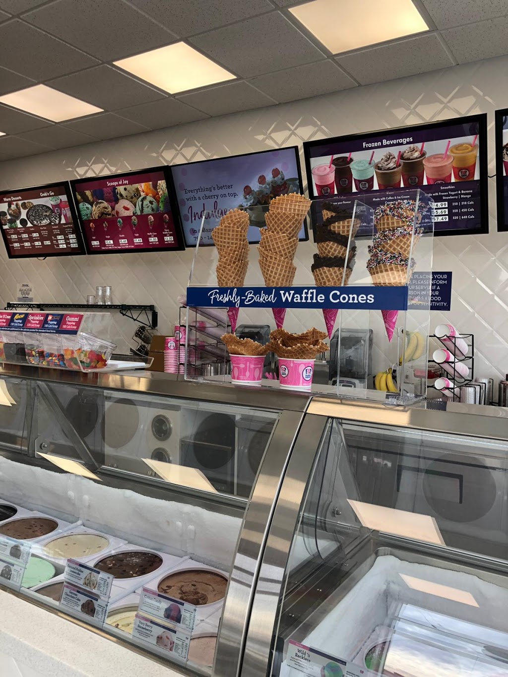 Baskin Robbins | 72 Quarry Edge Dr, Brampton, ON L6V 4K2, Canada | Phone: (905) 451-5199