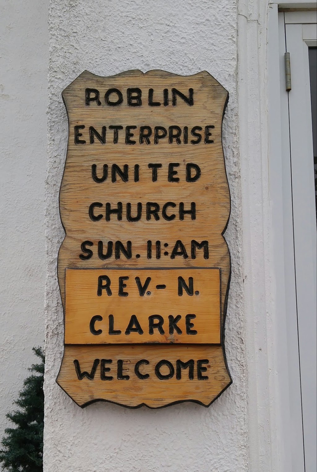 Roblin Entreprise United Church | 3271 Lennox and Addington County Rd 41, Roblin, ON K0K 2W0, Canada