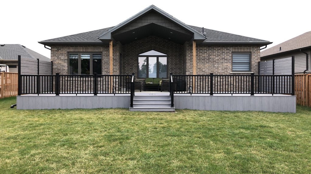 Custom Landscape & Construction | 62 Leesboro Trail, Thorndale, ON N0M 2P0, Canada | Phone: (519) 535-1900