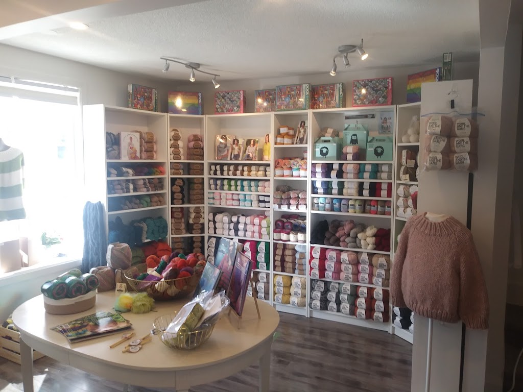 The Knitters Boutique Inc | 431 Pearl St, Burlington, ON L7R 2N2, Canada | Phone: (905) 631-3213