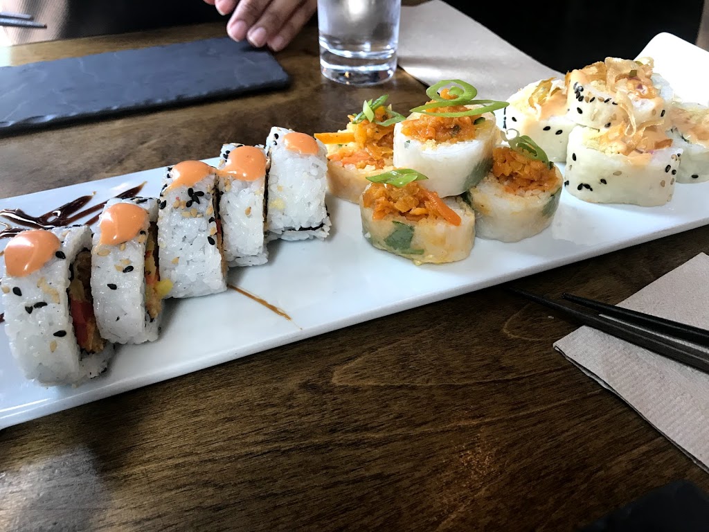 Sushi Taxi | 4240 Boulevard des Forges, Trois-Rivières, QC G8Y 1W3, Canada | Phone: (819) 379-3838