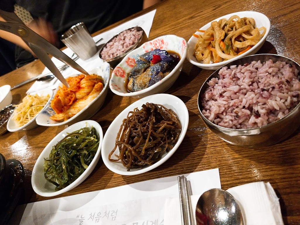 Jung Soo Ne korean Restaurant | 390 Steeles Ave W #5, Thornhill, ON L4J 6X2, Canada | Phone: (905) 707-5850