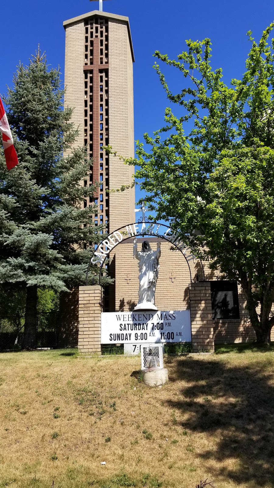 Sacred Heart Catholic Church | 4816 55 St, Red Deer, AB T4N 3V6, Canada | Phone: (403) 346-2618