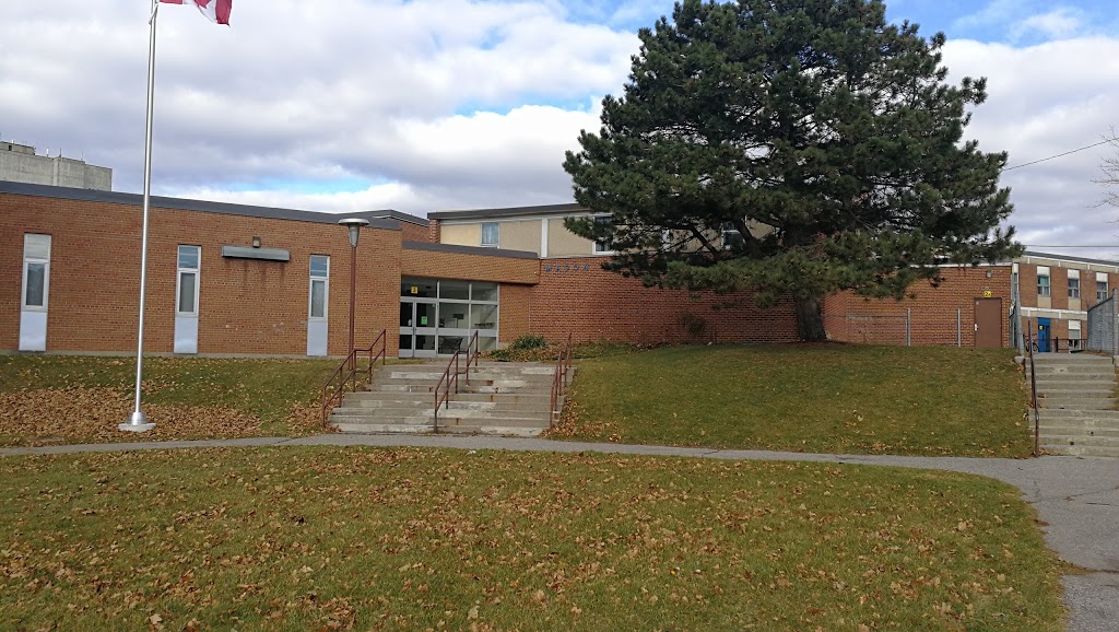 Mason Road Junior Public School | 78 Mason Rd, Scarborough, ON M1M 3R2, Canada | Phone: (416) 396-6460