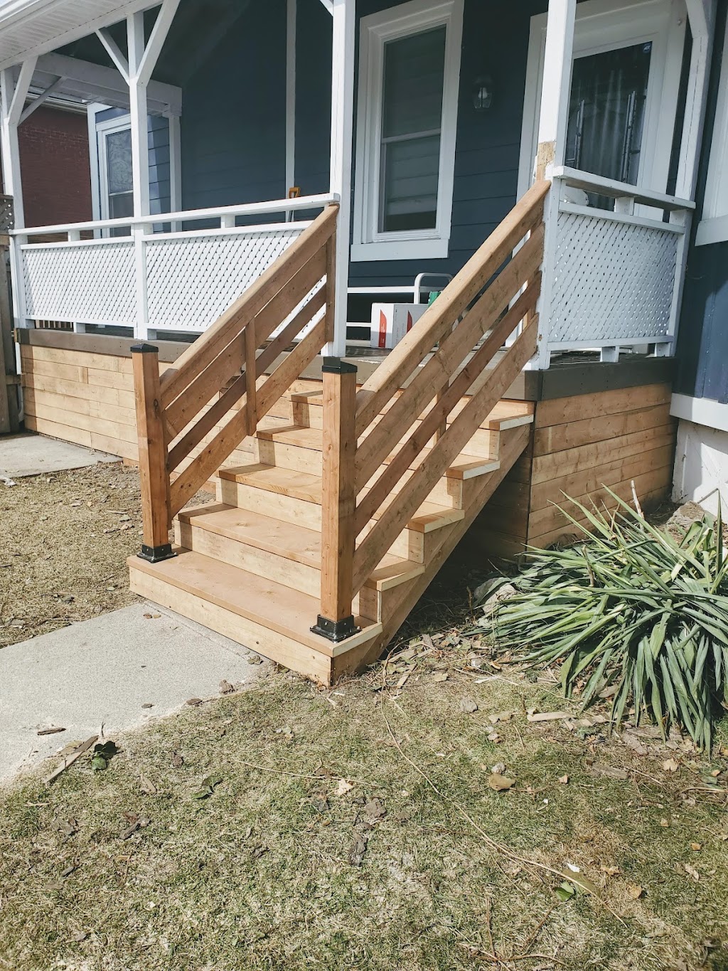 JC carpentry & fences | 46 Hazelton Ave, Hamilton, ON L9B 0E7, Canada | Phone: (905) 745-8740