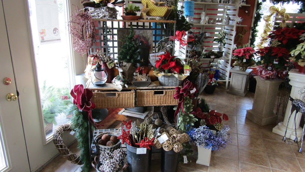 Neils Flowers Ltd. | 1622 Sydenham Rd, Kingston, ON K7L 4V4, Canada | Phone: (613) 542-9929