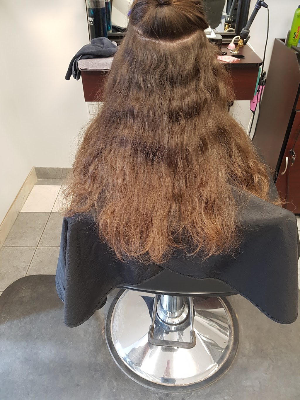 Scissor Over Comb | 225 Fairview Dr, Brantford, ON N3R 7E3, Canada | Phone: (519) 758-0759