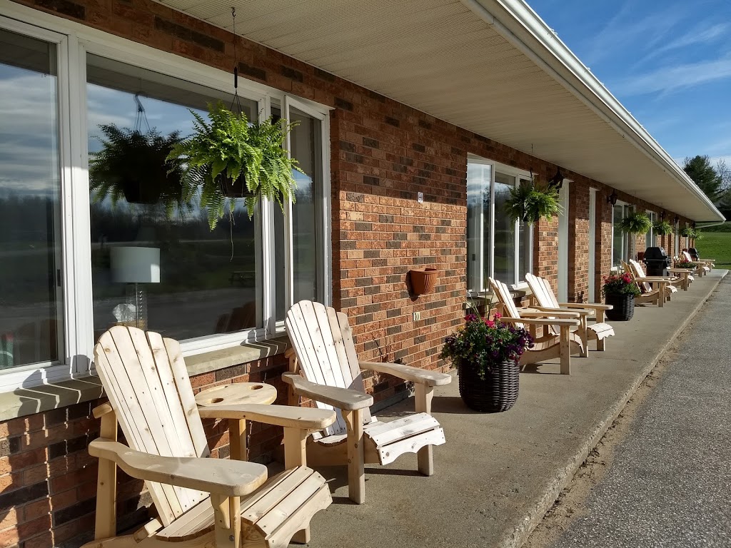 Wayside Motel Manitoulin | 15462 ON-6, Manitowaning, ON P0P 1N0, Canada | Phone: (705) 859-3515