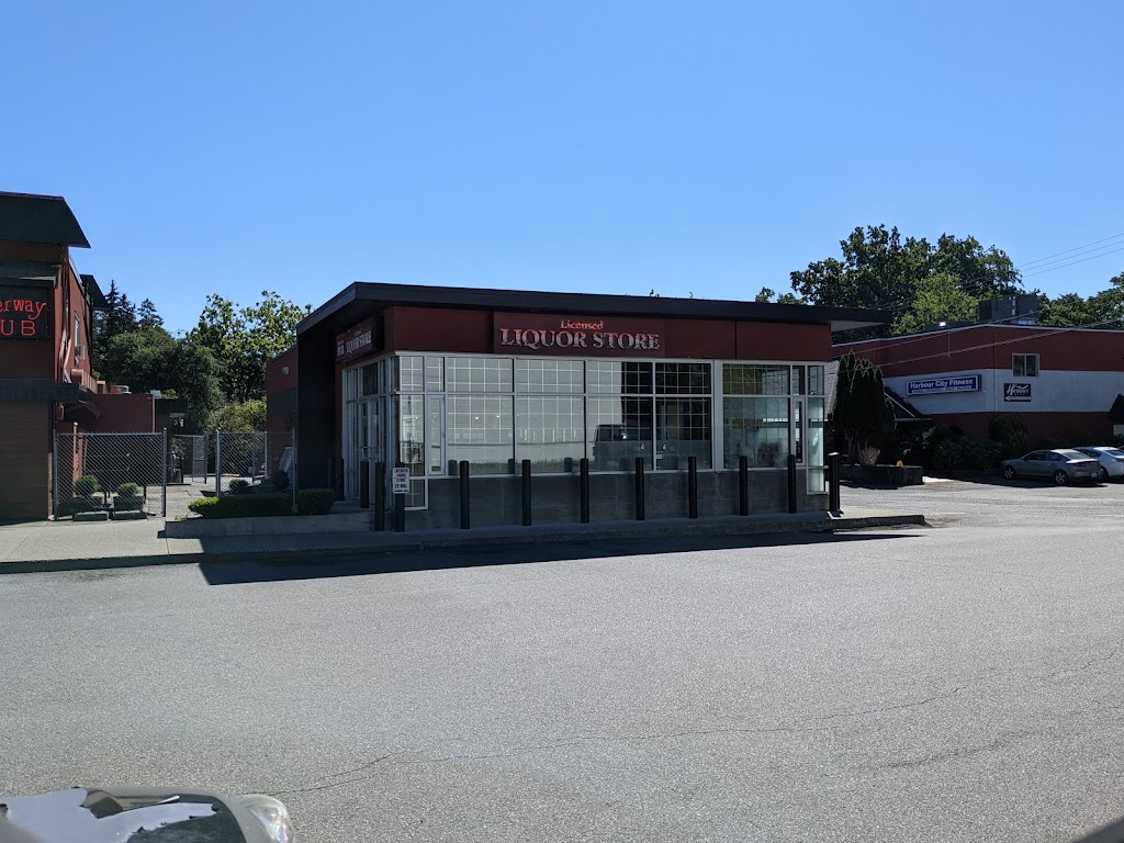 Quarterway Liquor Store | 1433 Bowen Rd, Nanaimo, BC V9S 1G4, Canada | Phone: (250) 754-2711