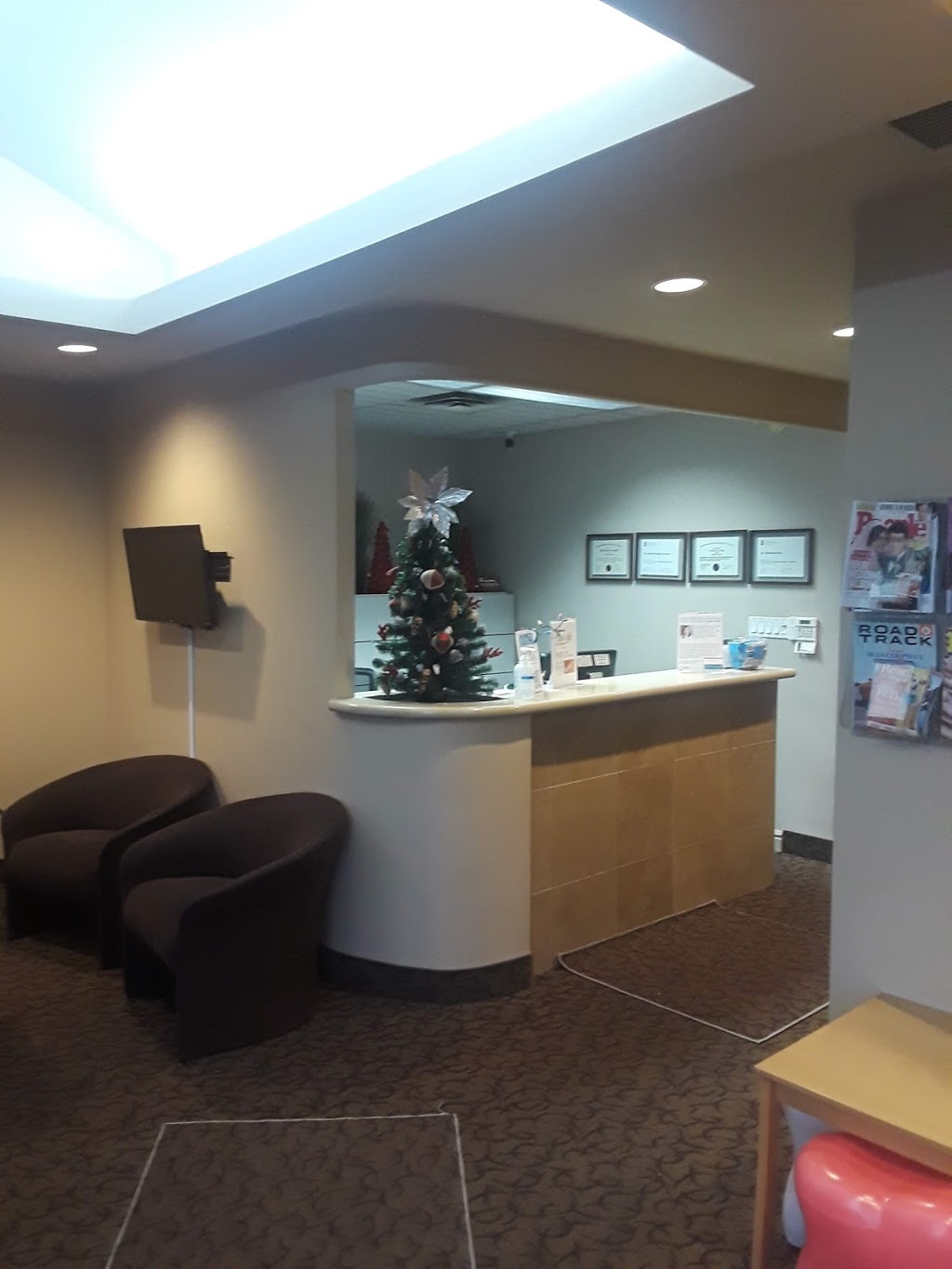 Brampton Family Dental | 5 McMurchy Ave N #2, Brampton, ON L6X 2R6, Canada | Phone: (905) 456-1252