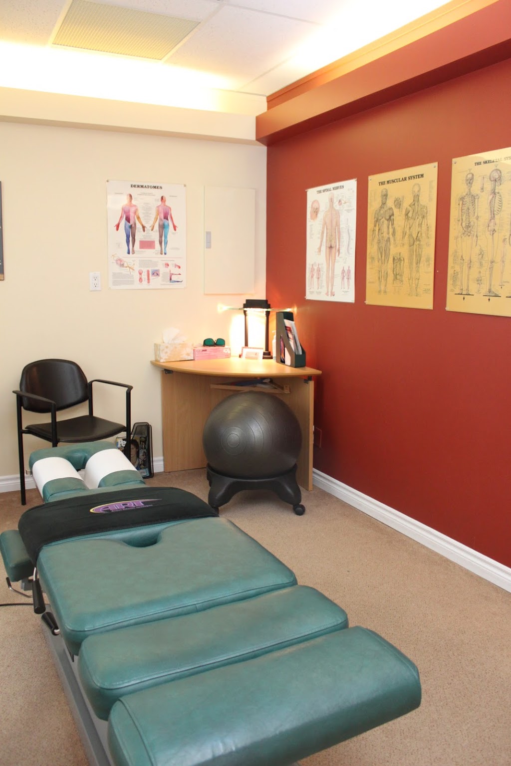 North Vancouver Chiropractic - Grande Family Chiropractic | 206, 168 13th St E #206, North Vancouver, BC V7L 4W8, Canada | Phone: (604) 990-6676
