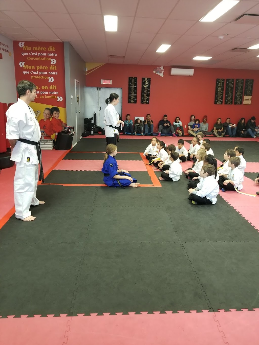 Karate Sportif Candiac | 172 Boulevard de lIndustrie, Candiac, QC J5R 1J3, Canada | Phone: (450) 695-1717