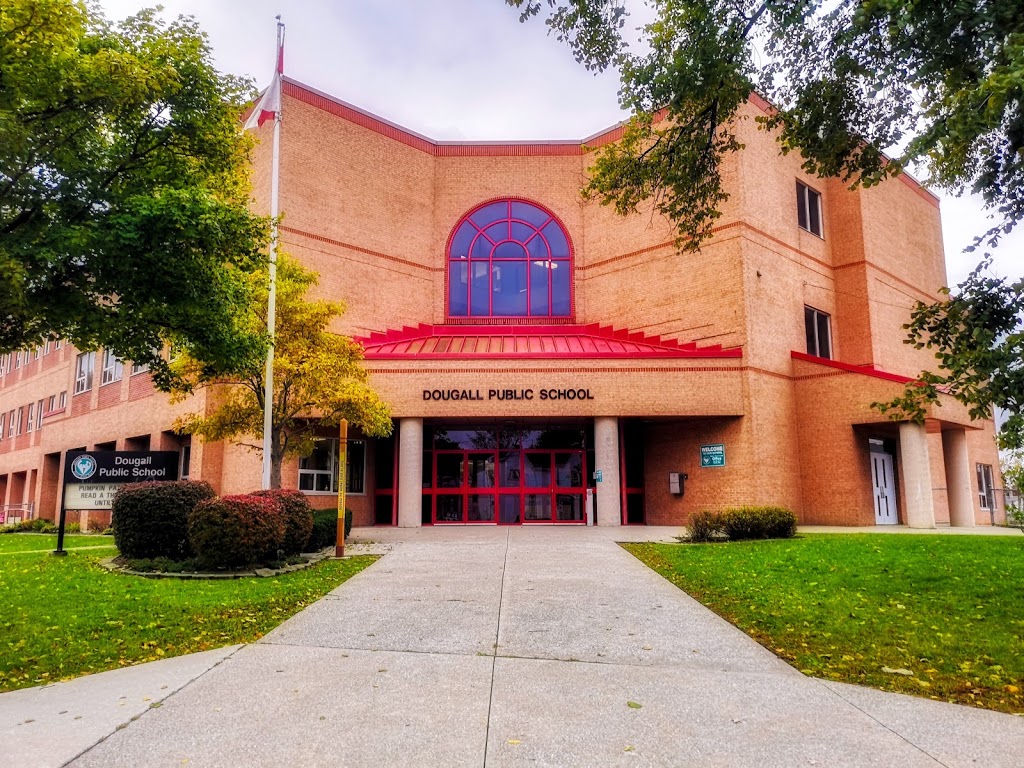 Dougall Ave. Public School | 811 Dougall Ave, Windsor, ON N9A 4R2, Canada | Phone: (519) 254-4389