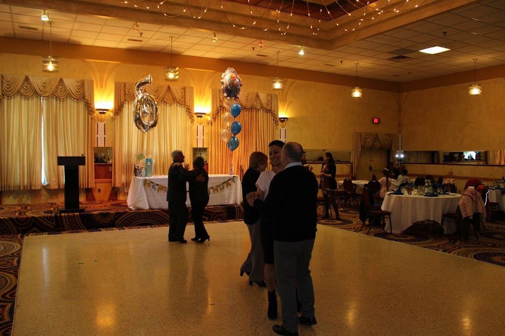 Rizzo Banquet Halls | 1943 Albion Rd, Etobicoke, ON M9W 6P4, Canada | Phone: (416) 675-1227