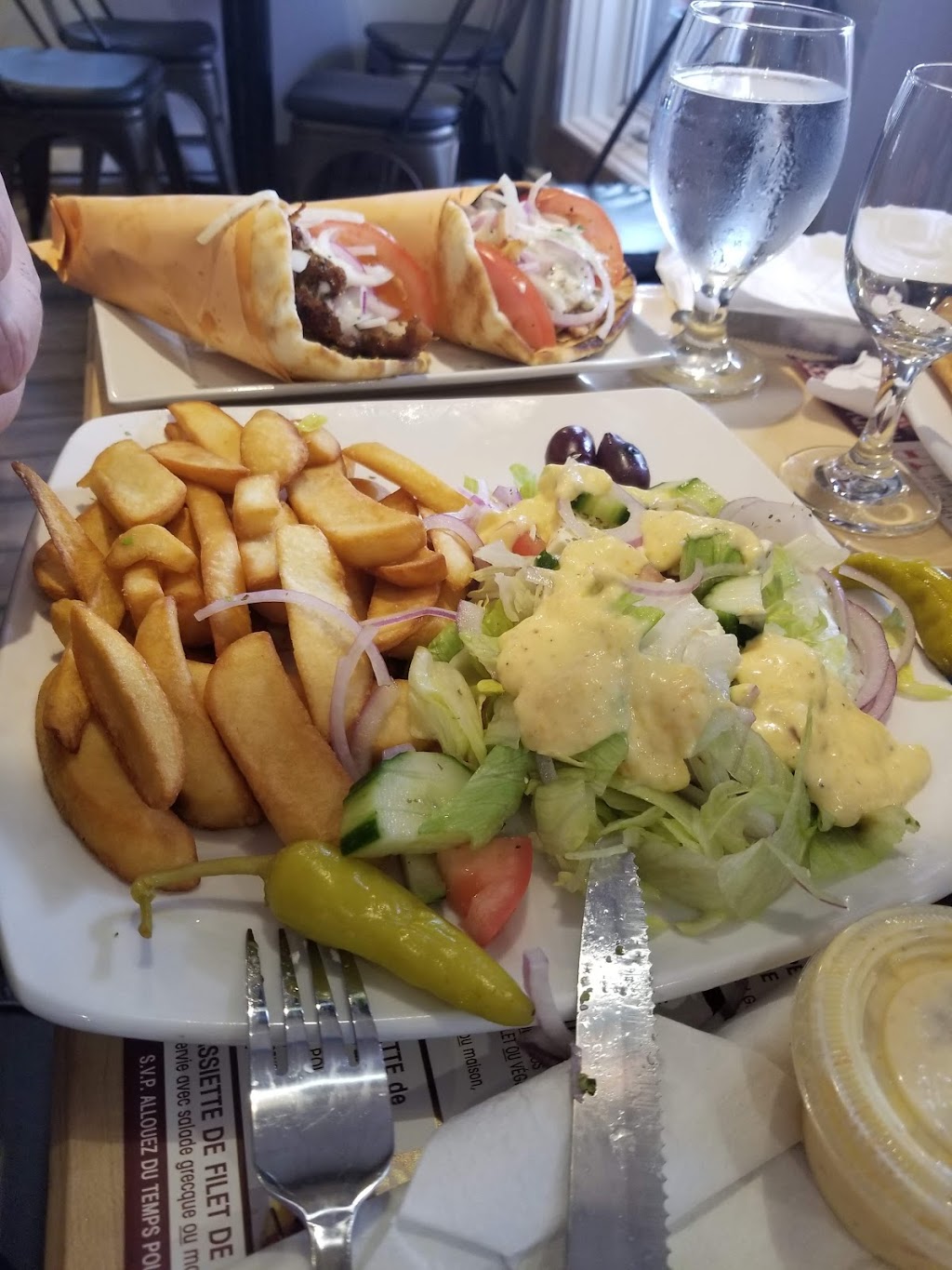 Souvlaki Vieux Grec | 3924 Chem. du Souvenir, Laval, QC H7W 1A8, Canada | Phone: (450) 688-5555