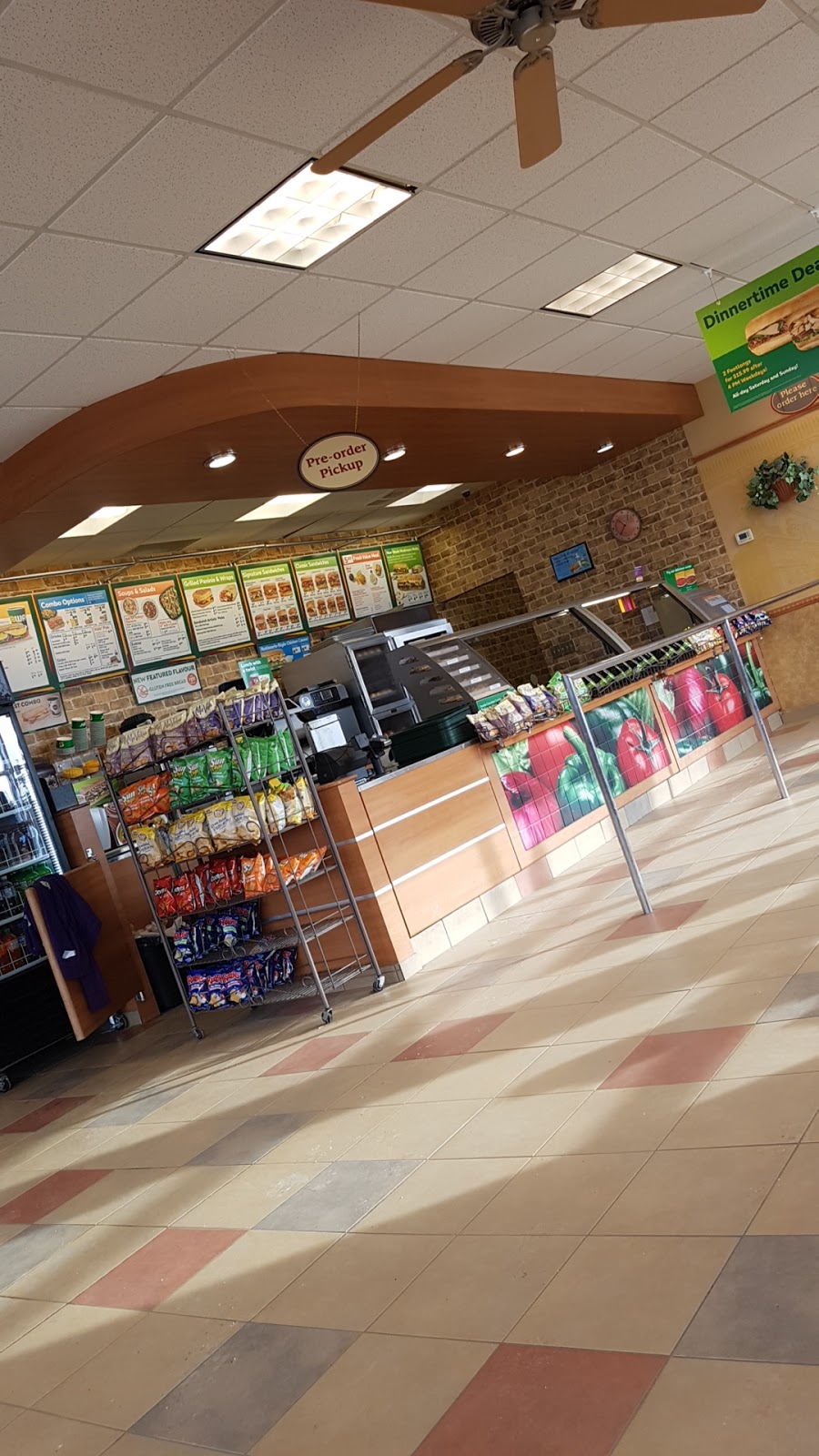 Subway | 1072 Oliver Rd, Thunder Bay, ON P7B 7A4, Canada | Phone: (807) 623-2002