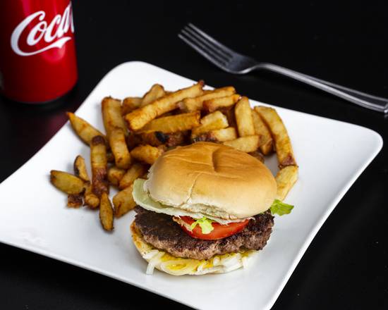 Burgers et Plus | 150 Rue Notre Dame O, Lachine, QC H8R 1H1, Canada | Phone: (514) 363-5555