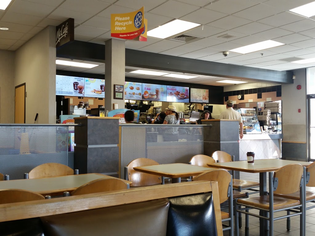 McDonalds | Cavenshore Shopping Centre, Mississauga, ON L5G 1H9, Canada | Phone: (905) 891-2800