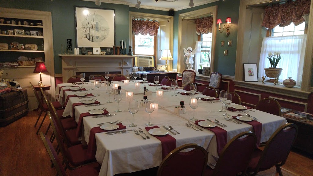 Ransom Bay Inn & Restaurant | 4 Center Bay, Alburg, VT 05440, USA | Phone: (802) 796-3399