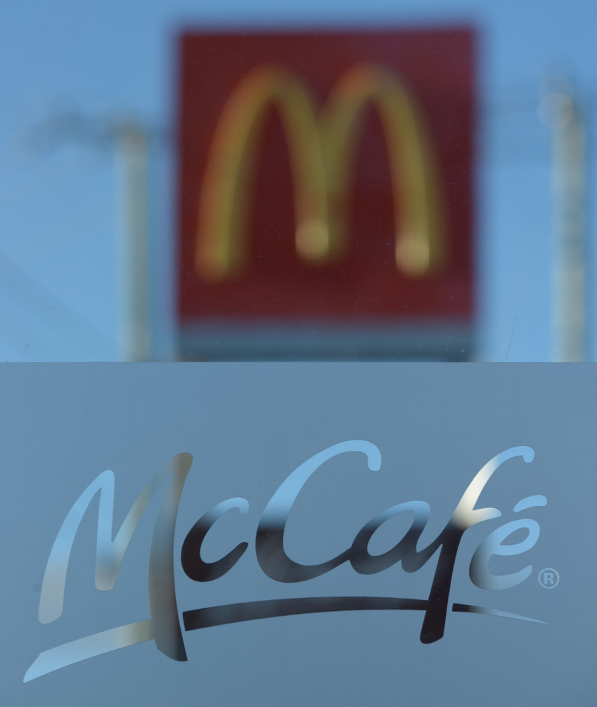 McDonalds | 5401 Boulevard des Galeries, Québec, QC G2K 1N4, Canada | Phone: (418) 622-7351