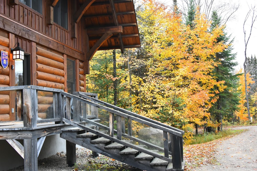 RCNT Chalet #72 | 2 Des, Chemin des Pruches, Lac-Supérieur, QC J0T 1P0, Canada | Phone: (844) 370-0257