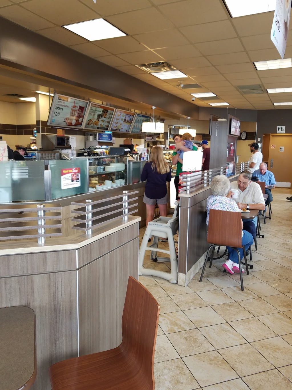 Tim Hortons | 111 Lombard St, Smiths Falls, ON K7A 5B8, Canada | Phone: (613) 283-6993