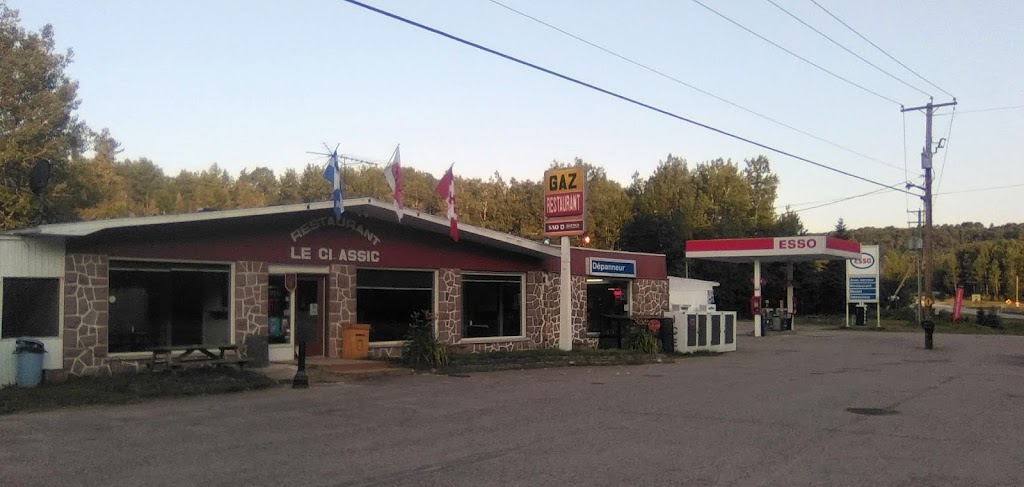 SAQ Agence - Dépanneur Le Classic enr. | 2 QC-117, La Vallée-de-la-Gatineau, QC J0W 1N0, Canada | Phone: (833) 587-2727