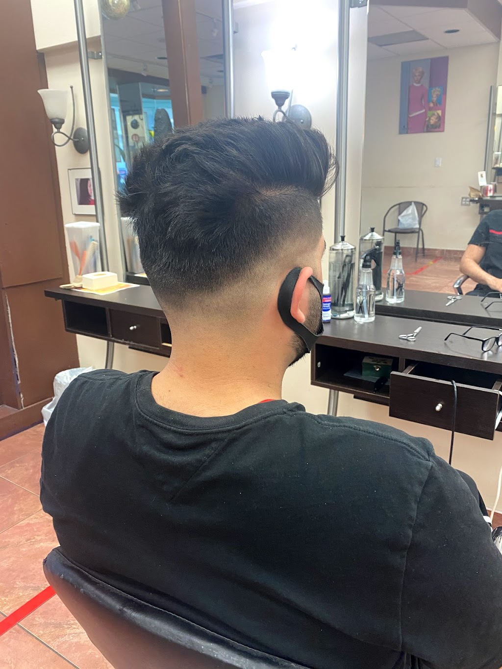 Elite Hair Creations | 31 Tapscott Rd, Scarborough, ON M1B 4Y7, Canada | Phone: (416) 754-1964