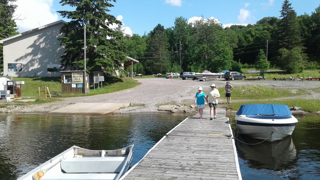 Kennisis Lake Marina Ltd | 1076 Wilkinson Rd, Dysart et al, ON K0M 1S0, Canada | Phone: (705) 754-2352