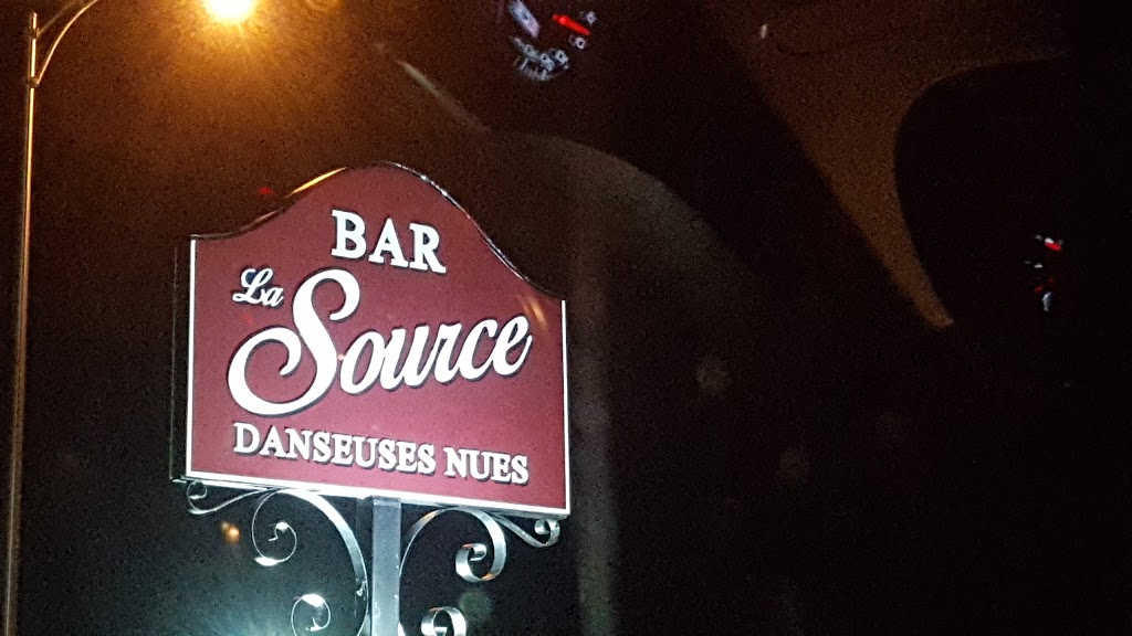 Bar La Source | 5977 Boulevard Labelle, Val-Morin, QC J0T 2R0, Canada | Phone: (819) 322-5622