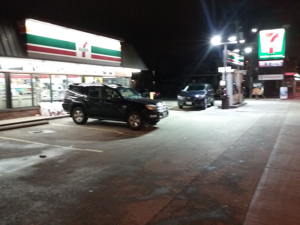 7-Eleven | 883 Dundas St W, Toronto, ON M6J 1V8, Canada | Phone: (416) 362-0450