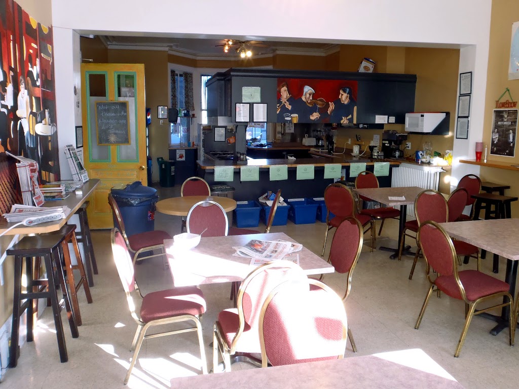 Halifax International Hostel | 1253 Barrington St, Halifax, NS B3J 1Y3, Canada | Phone: (902) 422-3863