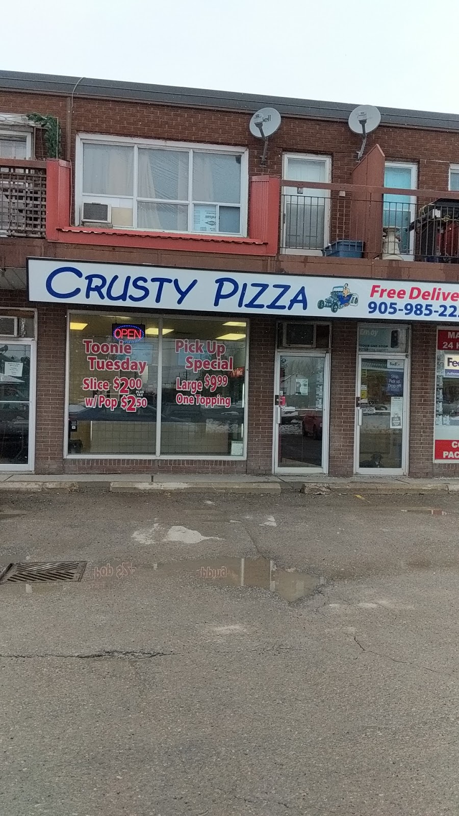 Crusty Pizza | 1869 Scugog St, Port Perry, ON L9L 1J1, Canada | Phone: (905) 985-2226