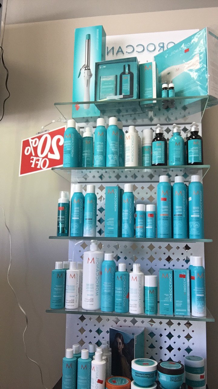 Brava Hair Salon | 5261 Ladner Trunk Rd, Delta, BC V4K 1W4, Canada | Phone: (604) 428-5897