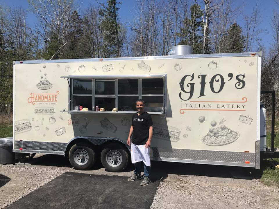 Gios Italian Eatery | 266 Westbrook Rd, Carp, ON K0A 1L0, Canada | Phone: (613) 710-7775