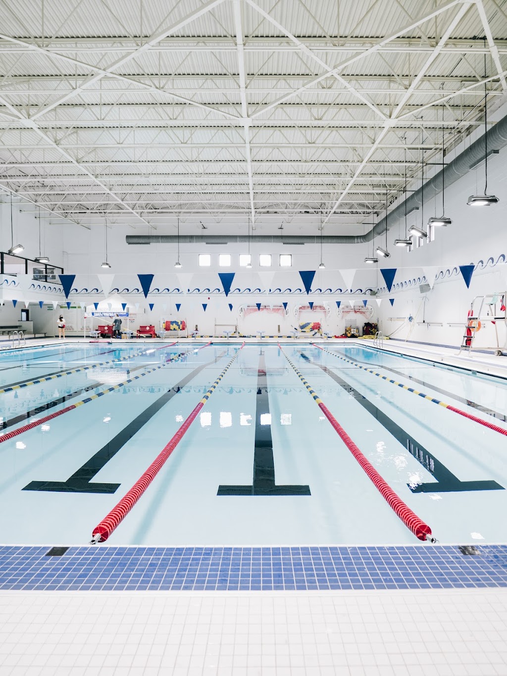 Piscine municipale de Beaconsfield | 1974 City Ln, Beaconsfield, QC H9W 6B1, Canada | Phone: (514) 428-4520