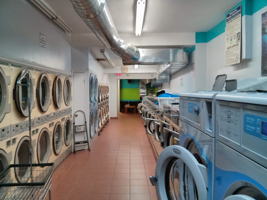 Speedy Queen Laundry Ltd | 1548 Queen St W, Toronto, ON M6R 1A6, Canada | Phone: (416) 588-7286