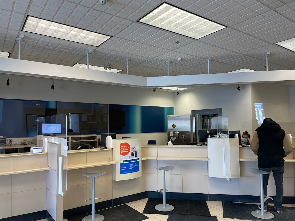 BMO Bank of Montreal | 1600 Bd Lebourgneuf, Québec, QC G2K 2M4, Canada | Phone: (418) 627-7446