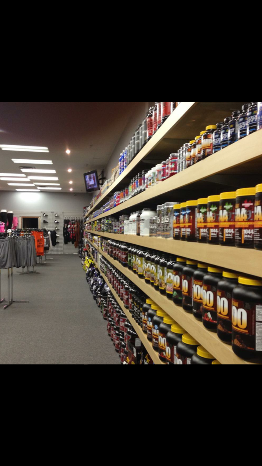 Muscle Beach Health & Fitness Shop Ltd | 15806 Stony Plain Rd, Edmonton, AB T5P 3Z6, Canada | Phone: (780) 486-2341