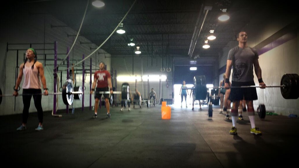 Hawkestone CrossFit | 3555 Hawkestone Rd, Mississauga, ON L5C 2V1, Canada | Phone: (905) 272-0001