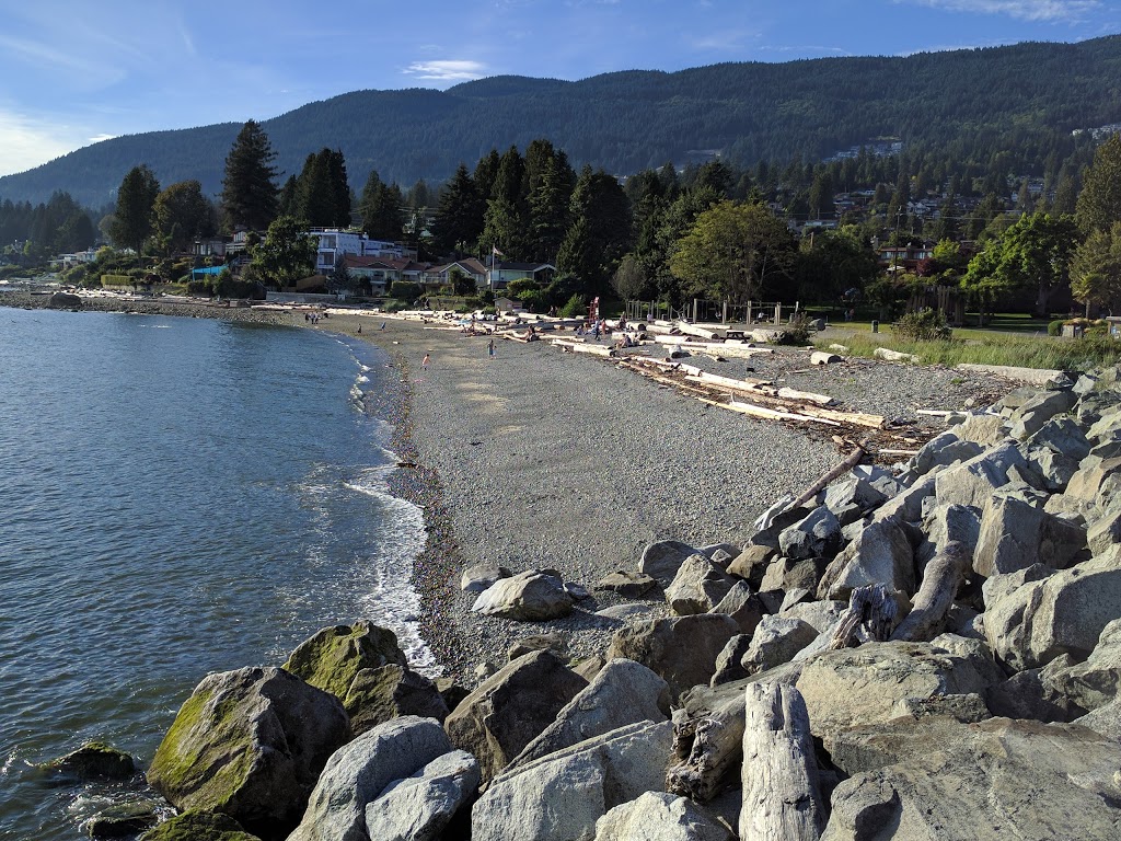 Dundarave Park | 25th St, West Vancouver, BC V7V 4H8, Canada | Phone: (604) 925-7275