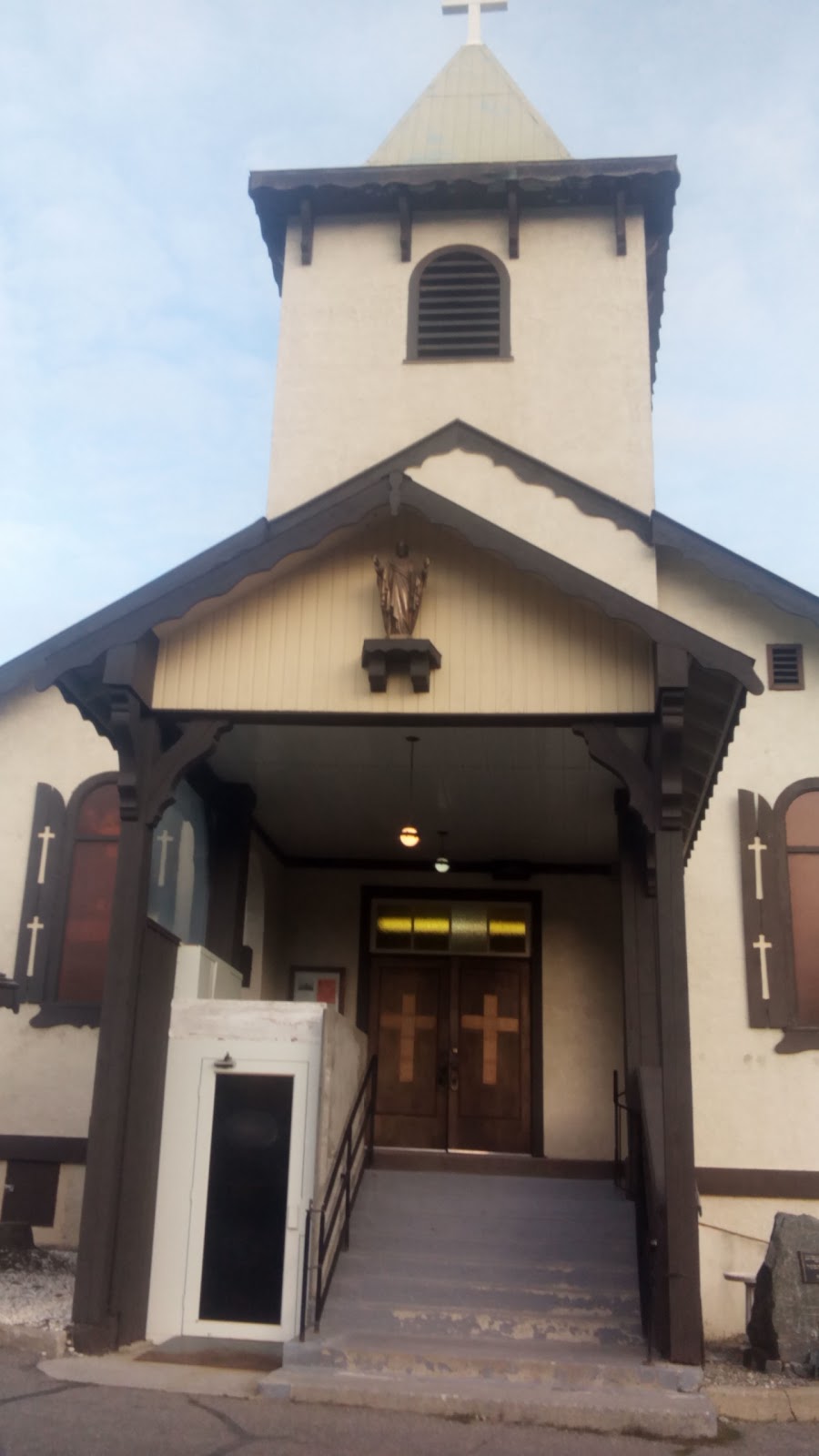 Sacred Heart Catholic Church | 502 Church Ave, Kimberley, BC V1A 2L3, Canada | Phone: (250) 427-2585